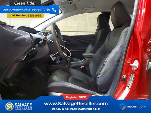 Used 2017 Toyota Prius Two w/ Carpet Mat Package FWD image 9