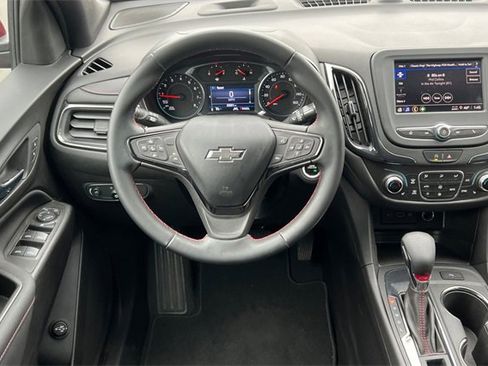 Used 2024 Chevrolet Equinox RS image 17
