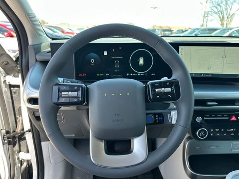 New 2026 Hyundai Ioniq 9 SEL image 17