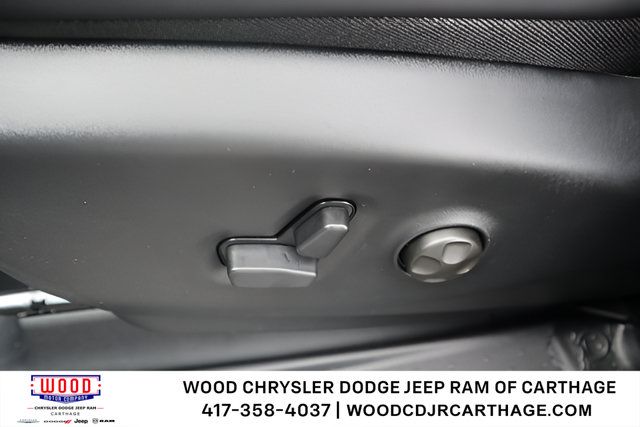 New 2026 Chrysler Voyager LX FWD image 12