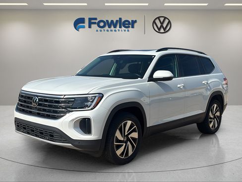 New 2026 Volkswagen Atlas SE FWD image 3