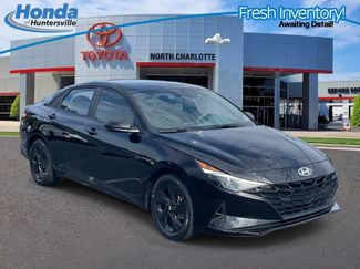 Used 2023 Hyundai Elantra SEL w/ Cargo Package FWD 360° Tour