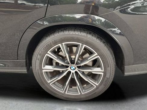 Used 2024 BMW X6 xDrive40i AWD/4WD image 36