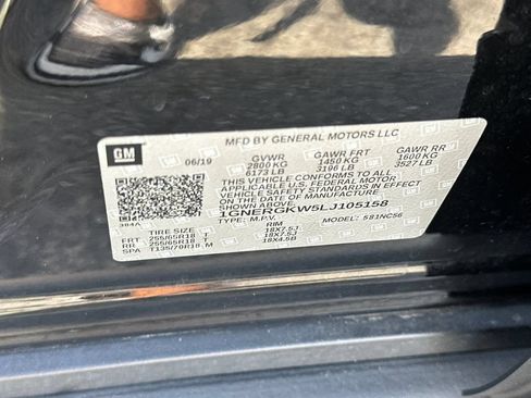 Used 2020 Chevrolet Traverse LT FWD image 28