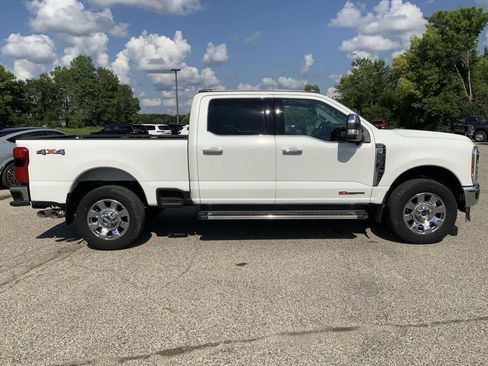Used 2023 Ford F350 Lariat w/ Tow Technology Package image 16