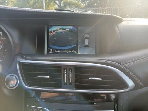 Used 2018 INFINITI QX30 Sport w/ Cargo Package FWD image 14