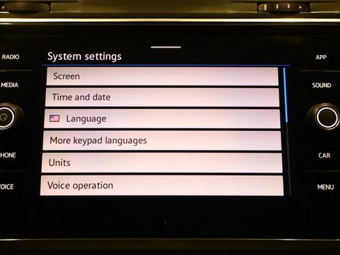 Used 2022 Volkswagen Tiguan SE image 36