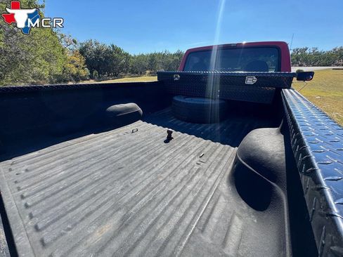 Used 1997 Ford F350 XLT image 27