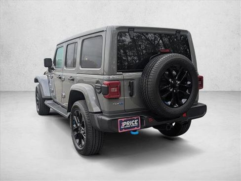 Used 2023 Jeep Wrangler Sahara image 7