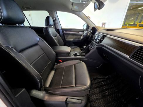 Used 2023 Volkswagen Atlas SE AWD/4WD image 60