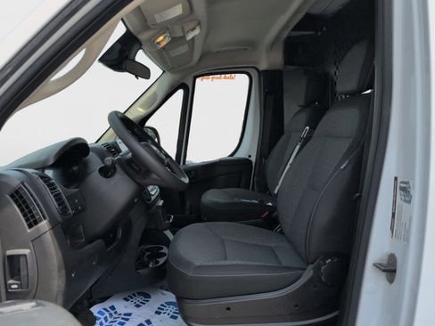 Used 2023 RAM ProMaster 2500 image 12
