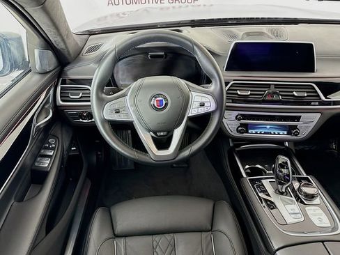 Used 2022 BMW ALPINA B7 xDrive ALPINA B7 xDrive w/ Luxury Rear Seating Package image 24