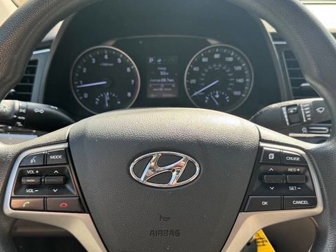 Used 2018 Hyundai Elantra SEL image 16