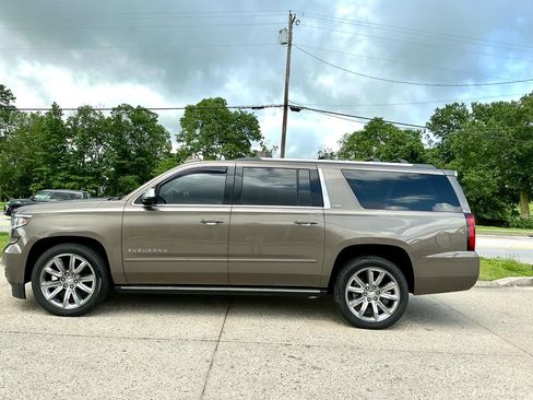 Used 2016 Chevrolet Suburban LTZ AWD/4WD image 8