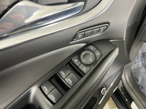 Certified 2023 Buick Enclave Avenir w/ LPO, Floor Liner Package AWD/4WD image 18