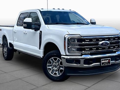Used 2023 Ford F250 Lariat w/ Lariat Ultimate Package AWD/4WD image 3