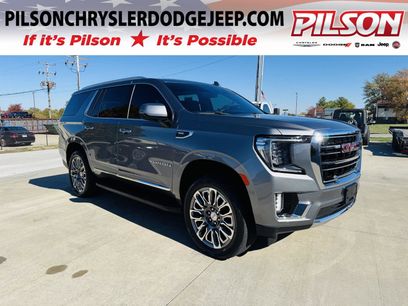 Used 2022 GMC Yukon SLT w/ SLT Premium Package