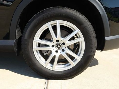 New 2025 Mercedes-Benz GLC 300 GLC 300 image 10