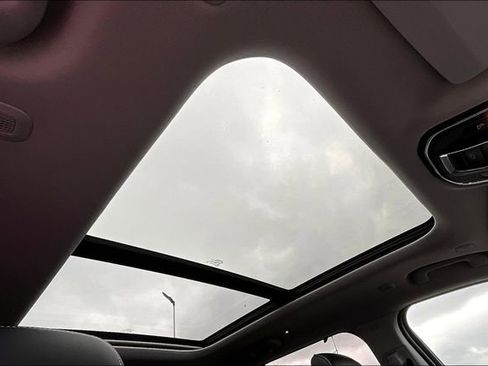 New 2024 Jeep Grand Cherokee Limited w/ Luxury Tech Group II image 24