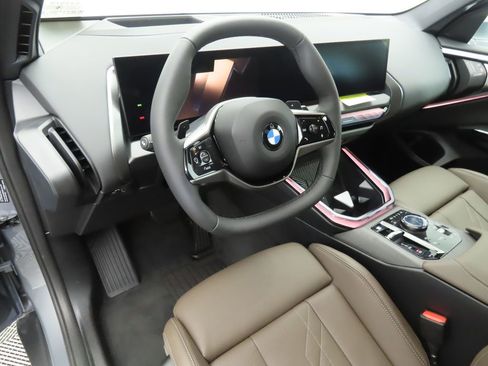 Used 2026 BMW X3 xDrive30i w/ Premium Package AWD/4WD image 10