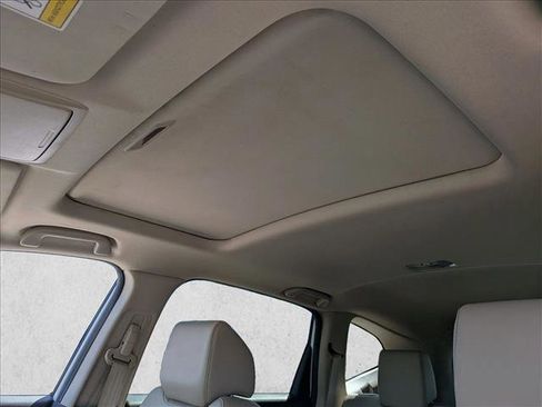 Used 2017 Honda CR-V Touring image 24