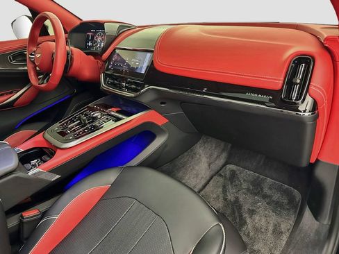Used 2025 Aston Martin DBX 707 AWD/4WD image 32