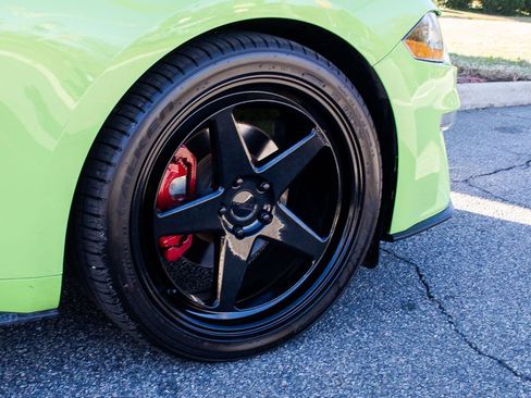 Used 2020 Ford Mustang Coupe image 8