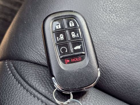 Used 2025 Honda Odyssey Touring image 34