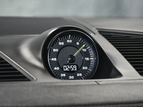 Used 2023 Porsche Cayenne Turbo S image 35