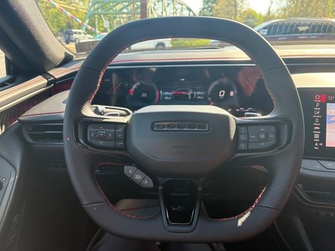 New 2026 Dodge Charger R/T AWD/4WD image 17