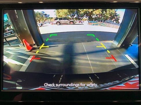 New 2025 Nissan Versa SR image 15