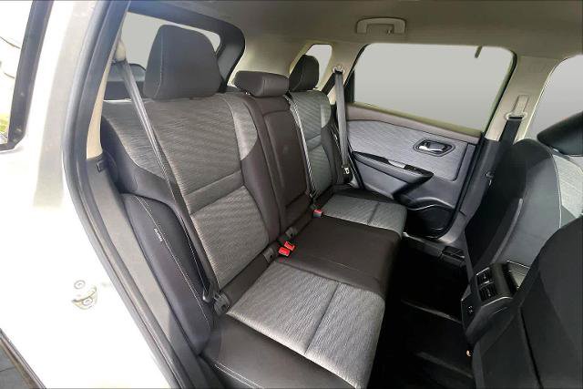 Certified 2023 Nissan Rogue SV FWD image 20