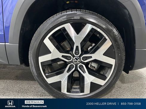 Used 2023 Volkswagen Taos SEL AWD/4WD image 12