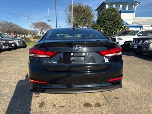 Used 2018 Hyundai Elantra SEL image 6