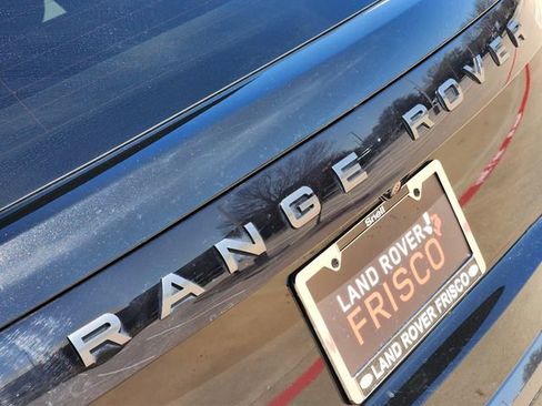 Used 2023 Land Rover Range Rover SE image 12