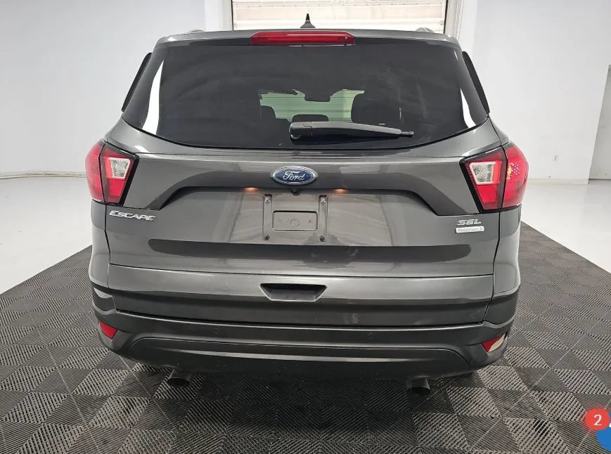 Used 2019 Ford Escape SEL FWD image 4