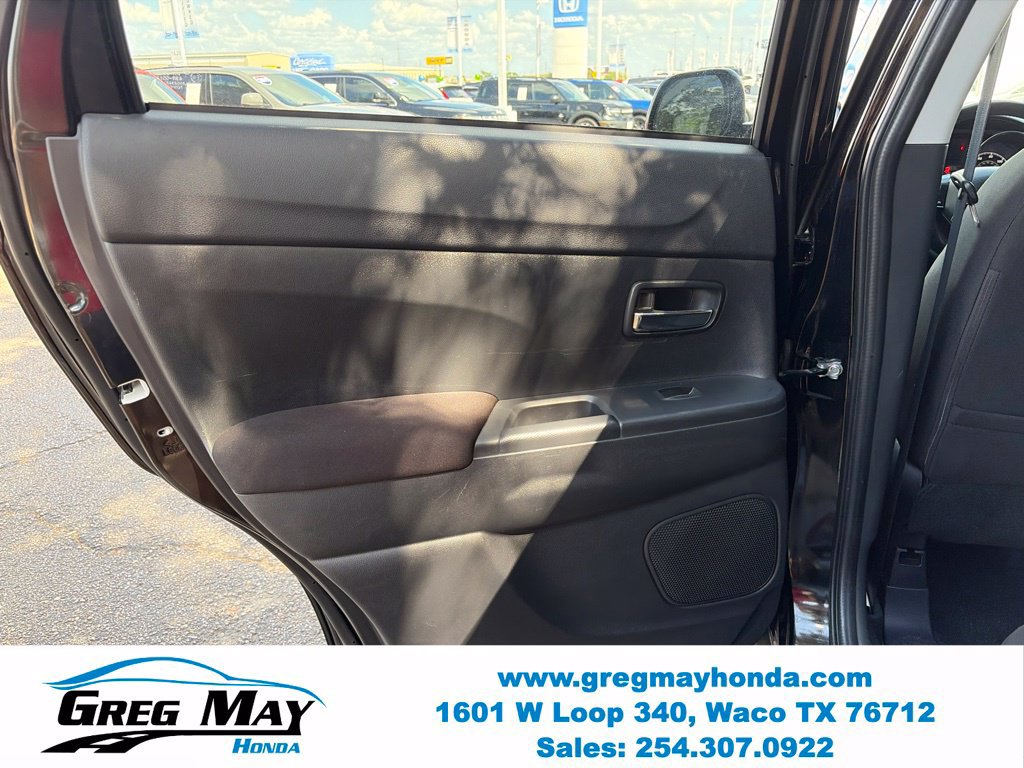 Used 2025 Mitsubishi Outlander Sport LE AWD/4WD image 19