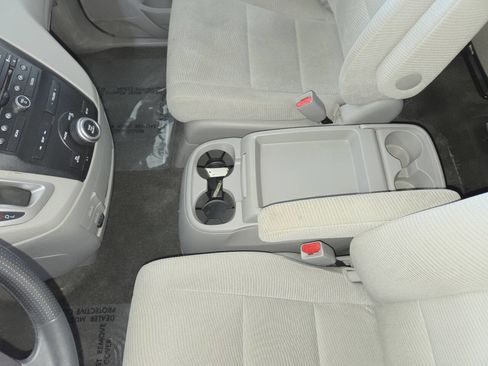 Used 2013 Honda Odyssey EX image 17