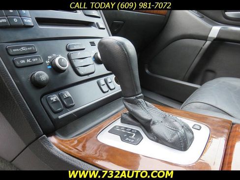 Used 2007 Volvo XC90 V8 image 16