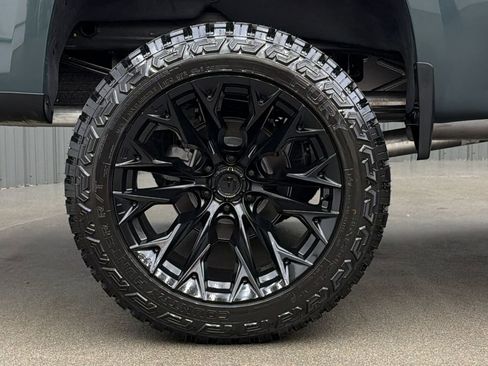 Used 2026 Chevrolet Silverado 1500 LT Trail Boss w/ LT Trail Boss Premium Package AWD/4WD image 11
