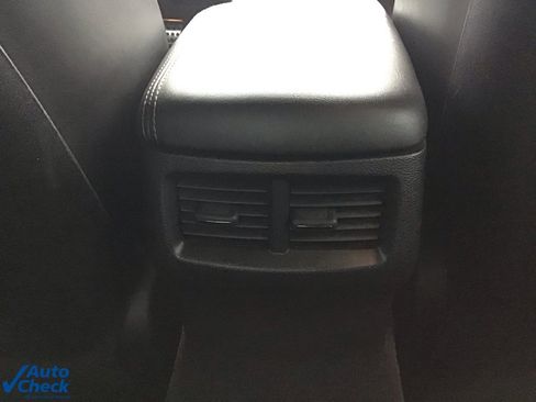 Used 2017 Dodge Challenger GT w/ Driver Convenience Group image 14