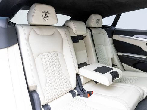 Used 2019 Lamborghini Urus image 14