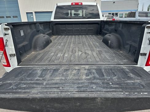 Used 2022 RAM 3500 Tradesman image 20