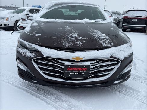 Used 2020 Chevrolet Malibu LT image 3