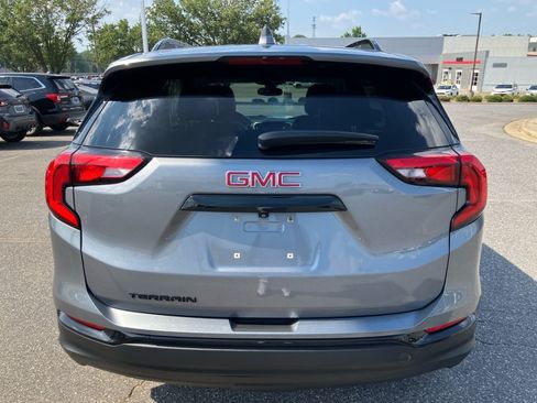 Used 2021 GMC Terrain SLT w/ Elevation Edition FWD image 18