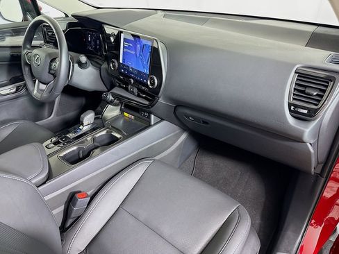 Used 2025 Lexus NX 250 250 Premium w/ Accessory Package (Z1) image 30