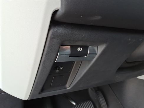 Used 2024 Land Rover Defender 110 S AWD/4WD image 22