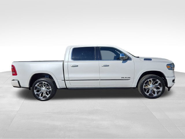 Used 2022 RAM 1500 Limited w/ Body-Colour Bumper Group AWD/4WD image 17