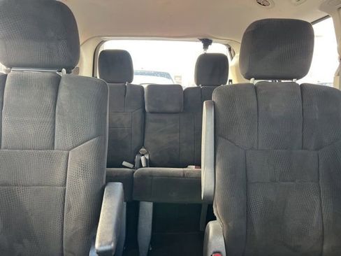 Used 2013 Dodge Grand Caravan SXT w/ Rear Park Assist Pkg image 25