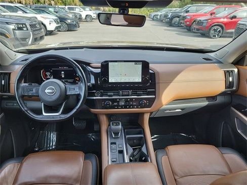 Used 2023 Nissan Pathfinder Platinum w/ Lighting Package (N93) image 24